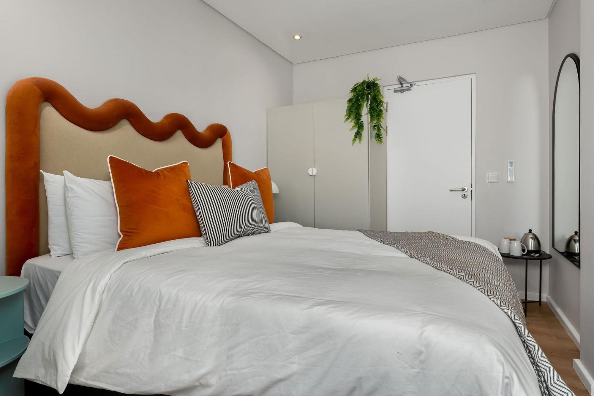Neighbourgood 1St Crescent Camps Bay 호텔 케이프타운 객실 사진