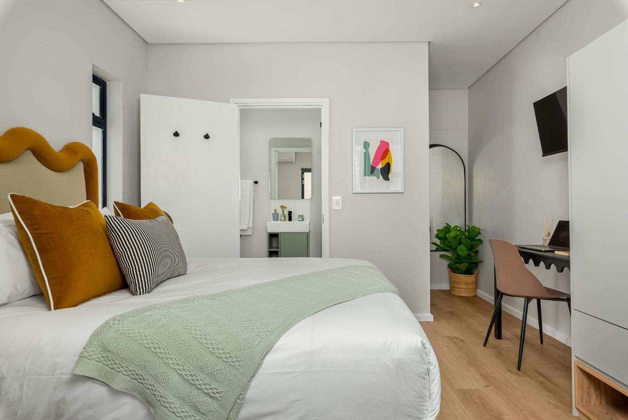Neighbourgood 1St Crescent Camps Bay 호텔 케이프타운 객실 사진